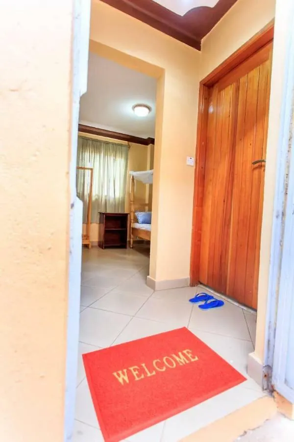 Campsite Monalisa De Boss Lounge Hotel Kampala
